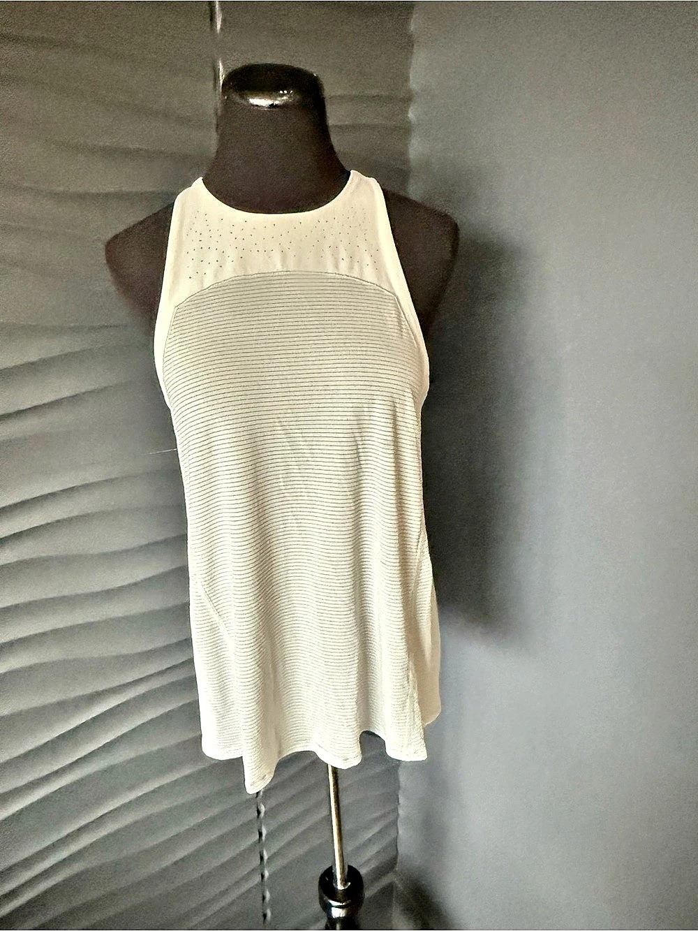 Lululemon Find Your Pace Tank Top light grey